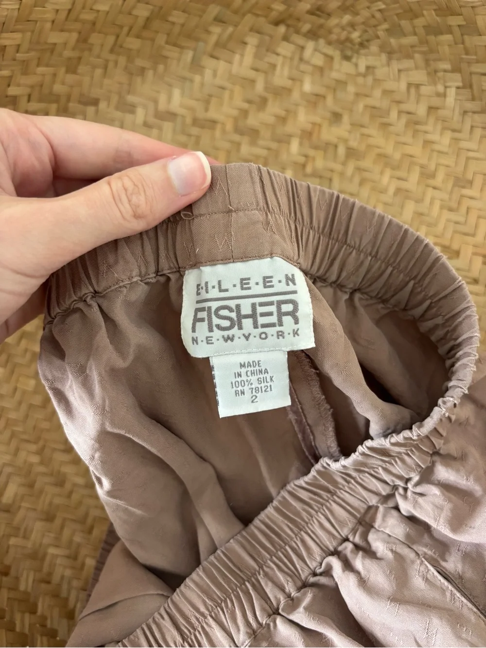 RARE! Vintage Eileen Fisher 100% silk trousers